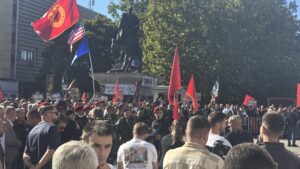 Skoro 20 povređenih u protestima u Prištini, ističe rok za izmene zakona o Specijalnom sudu